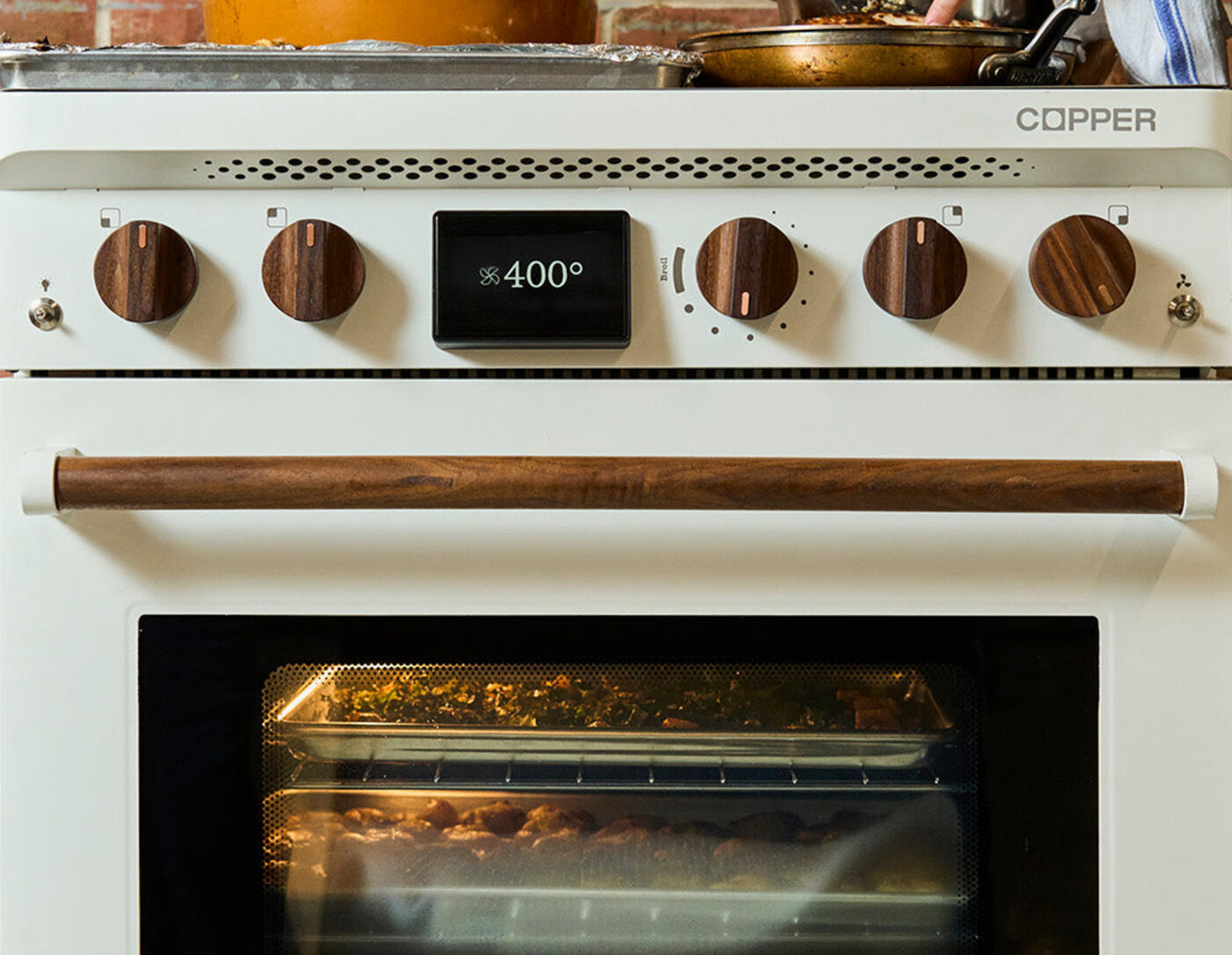 Copper Charlie battery-equipped 120V induction range installed in a kitchen